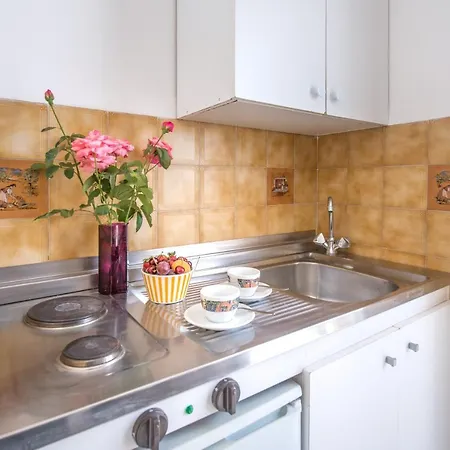 Aquamarine Apartments